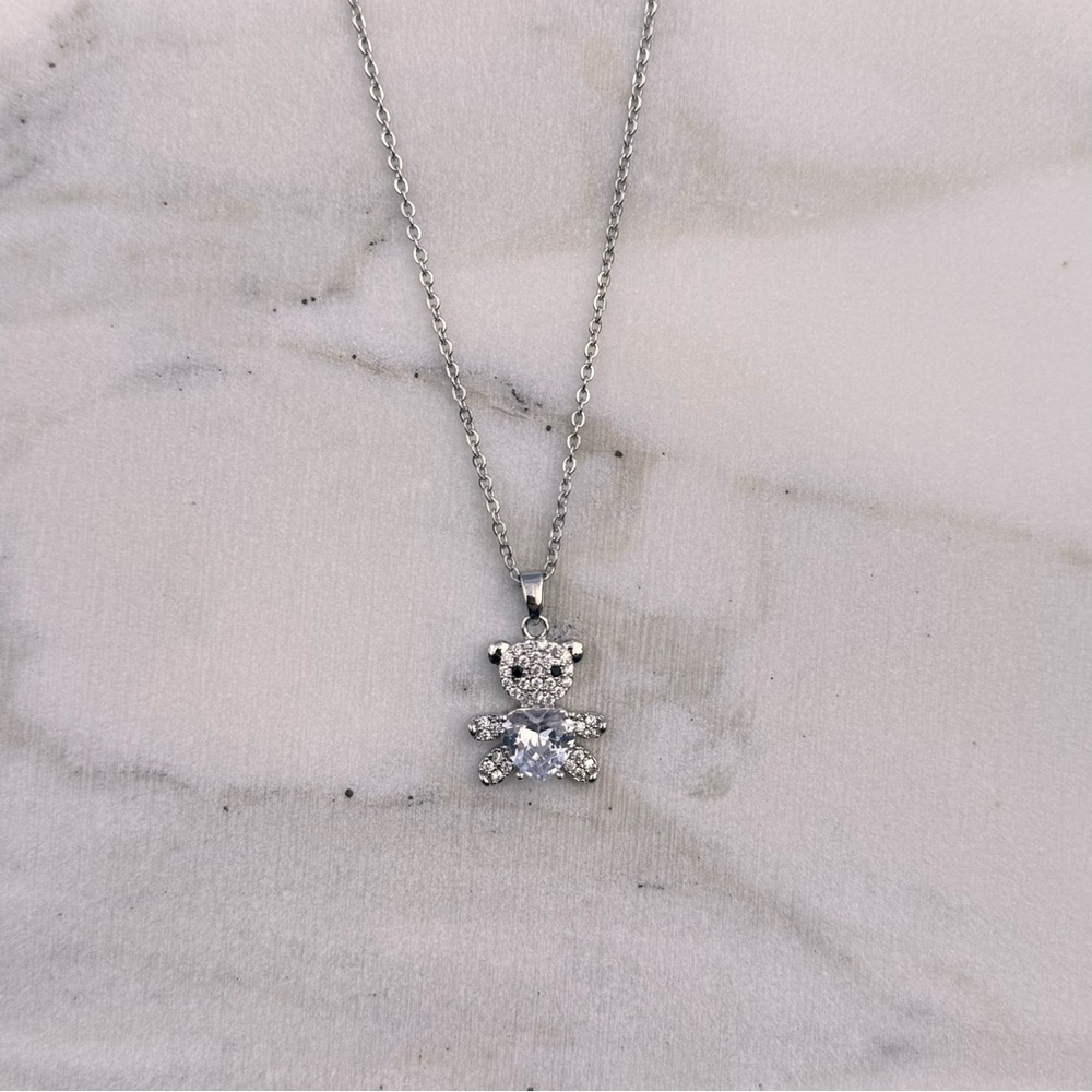 🤍 Heartfelt Bear Necklace 🧸 STAINLESS STEEL